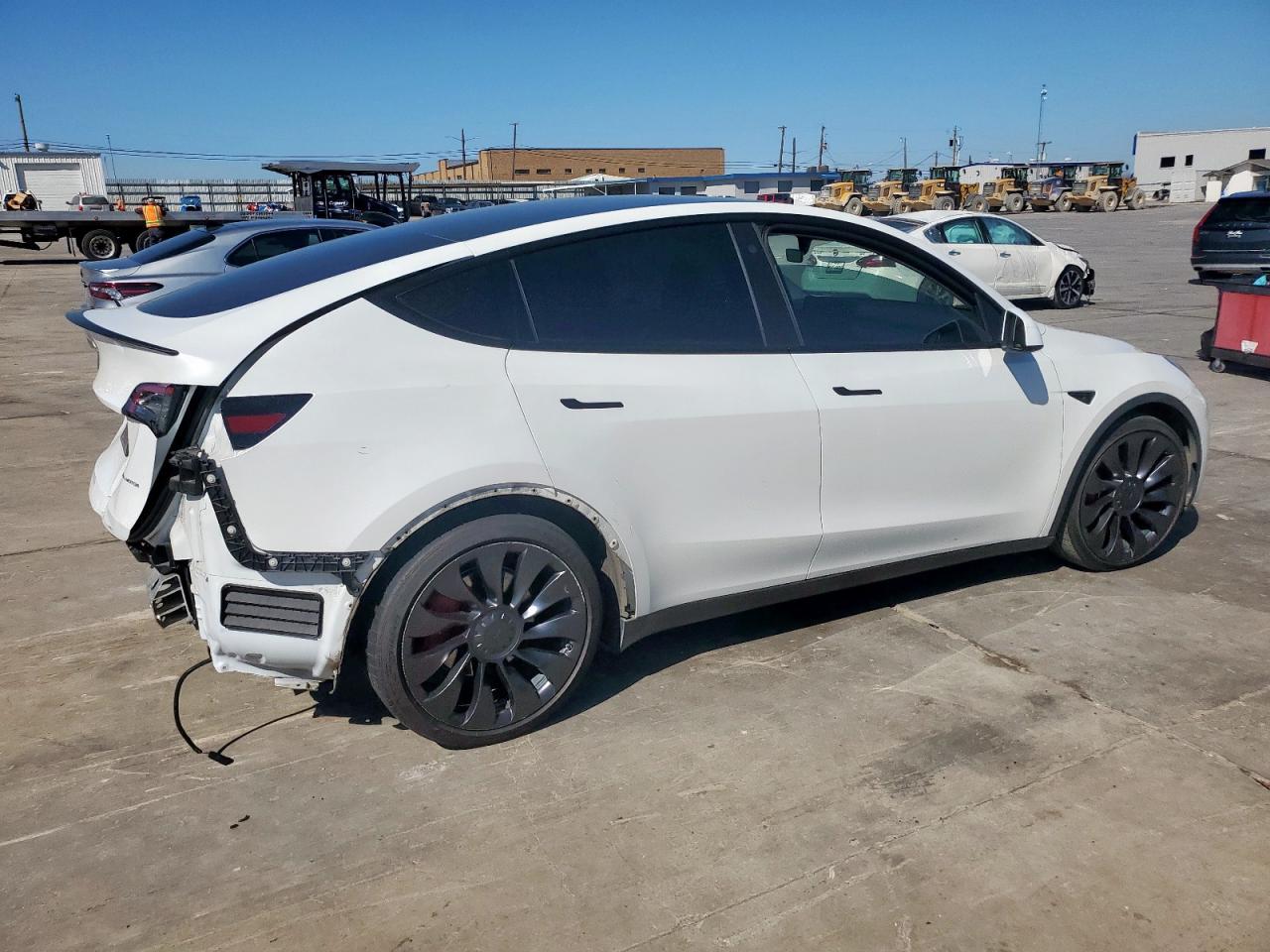 2022 TESLA MODEL Y - Фото 3