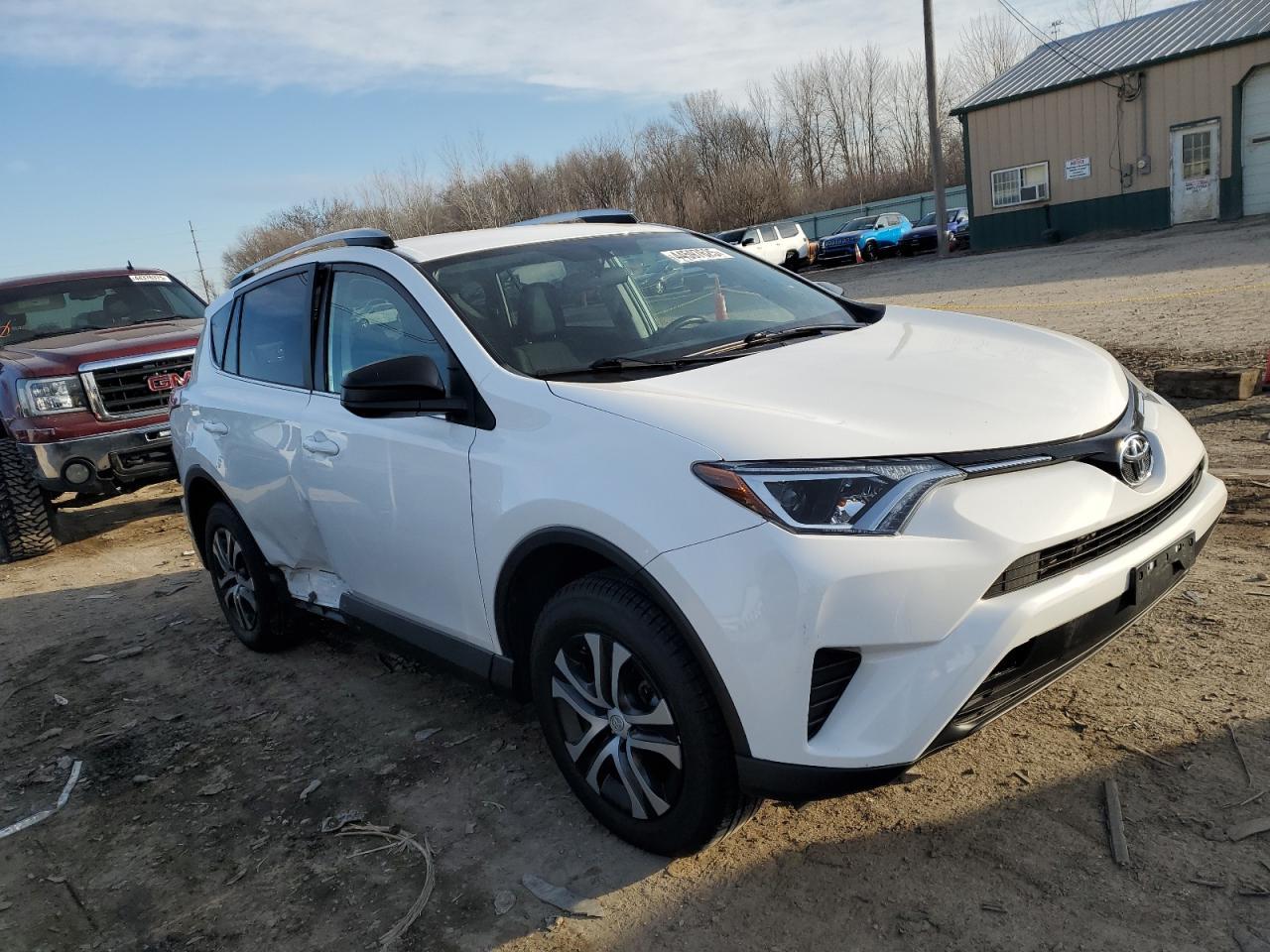 2016 TOYOTA RAV4 LE - Фото 4
