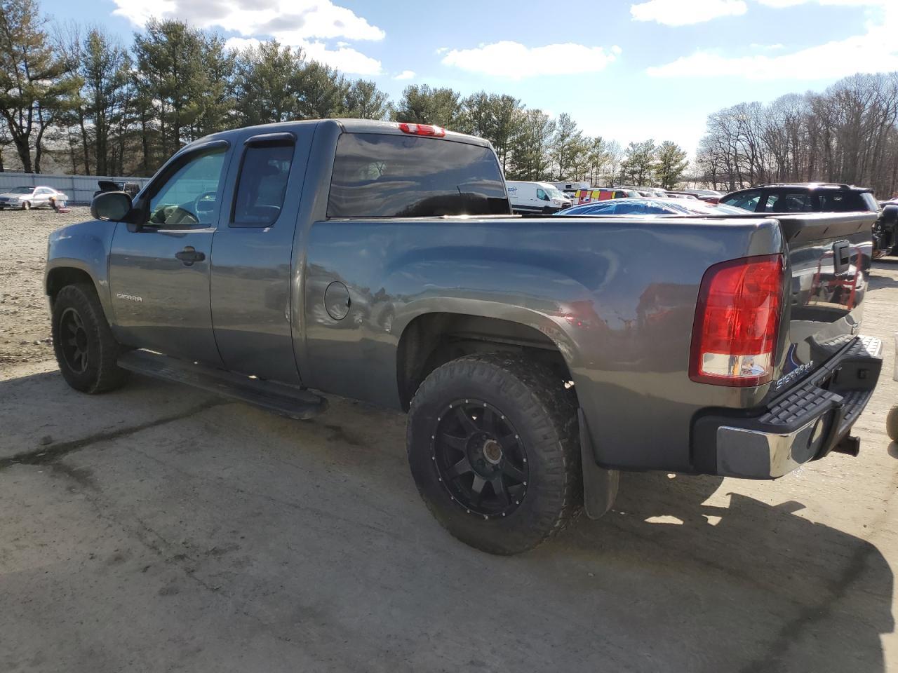 2011 GMC SIERRA K15 - Image 2