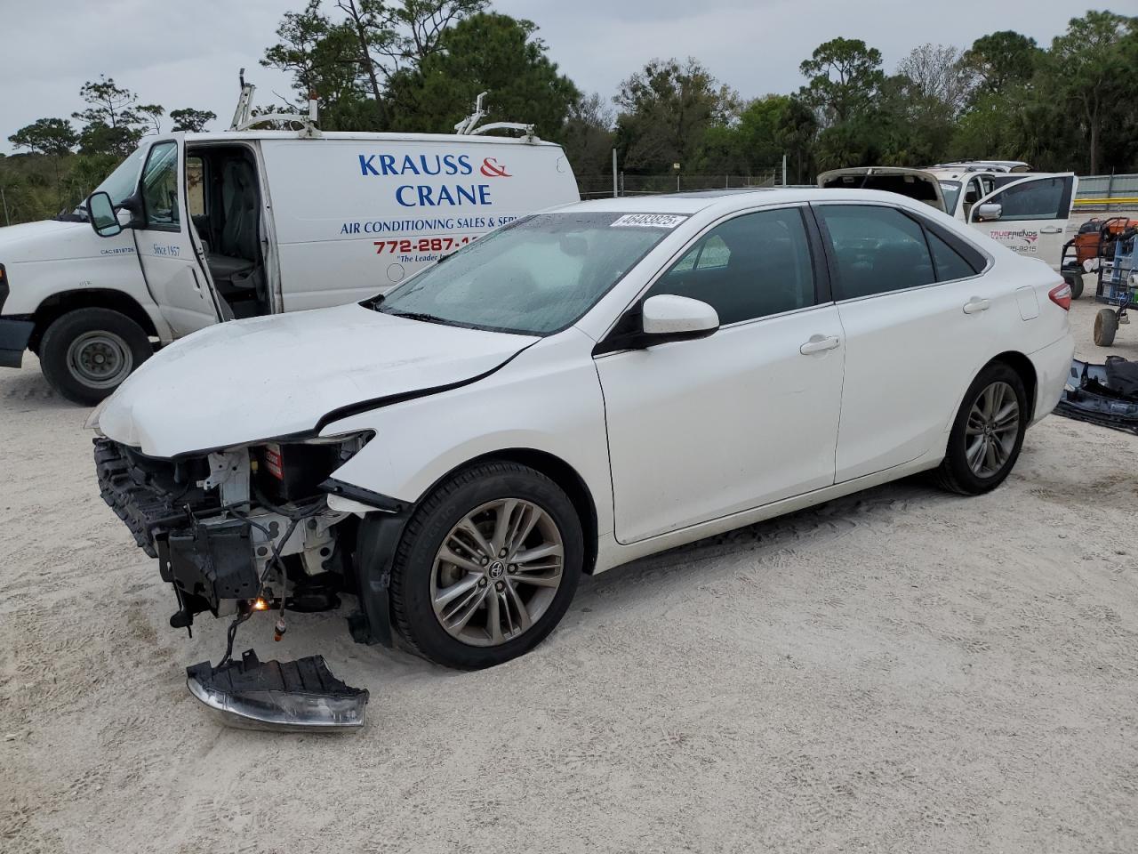 2016 TOYOTA CAMRY LE