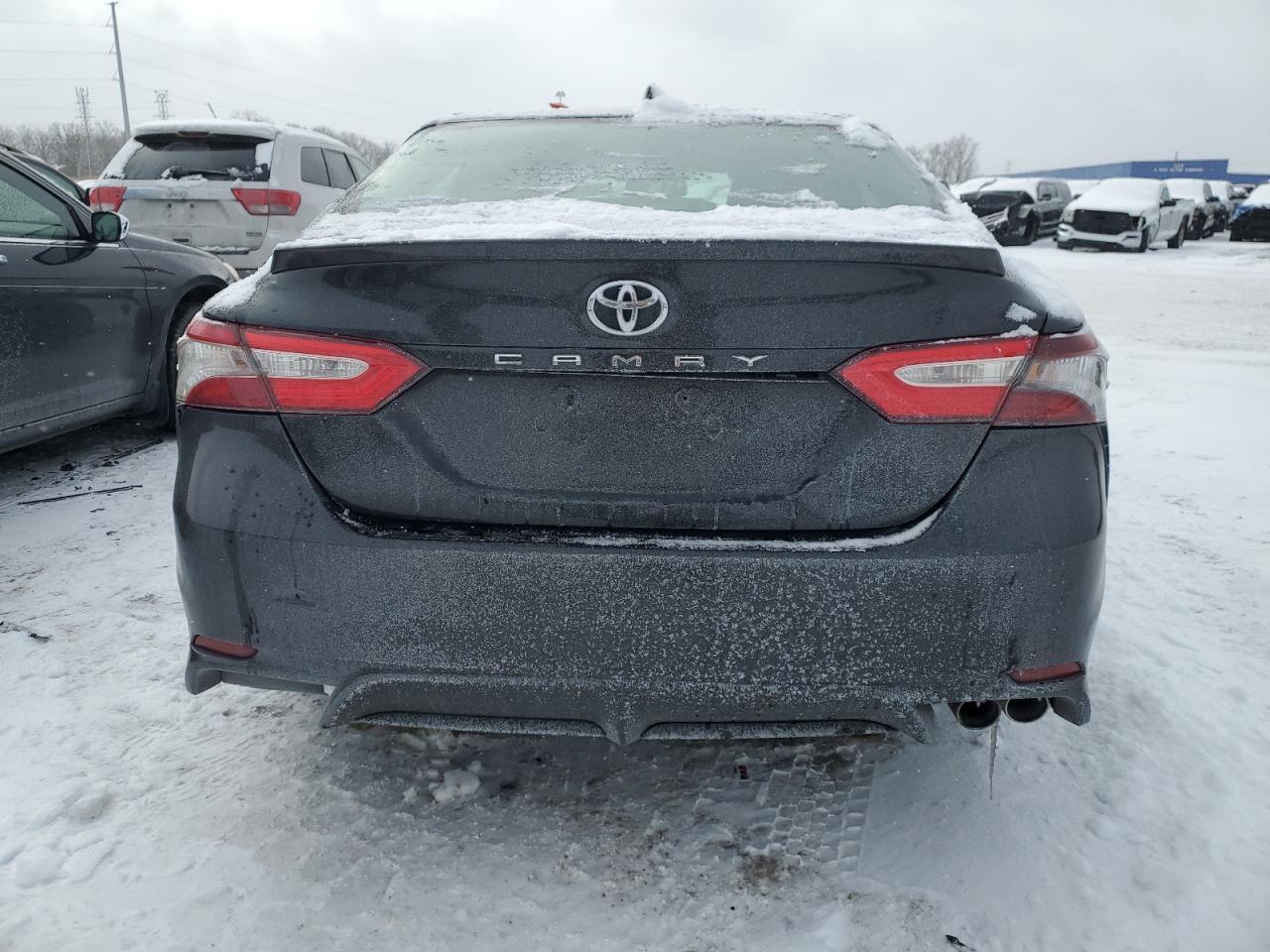 2020 TOYOTA CAMRY SE - Image 6