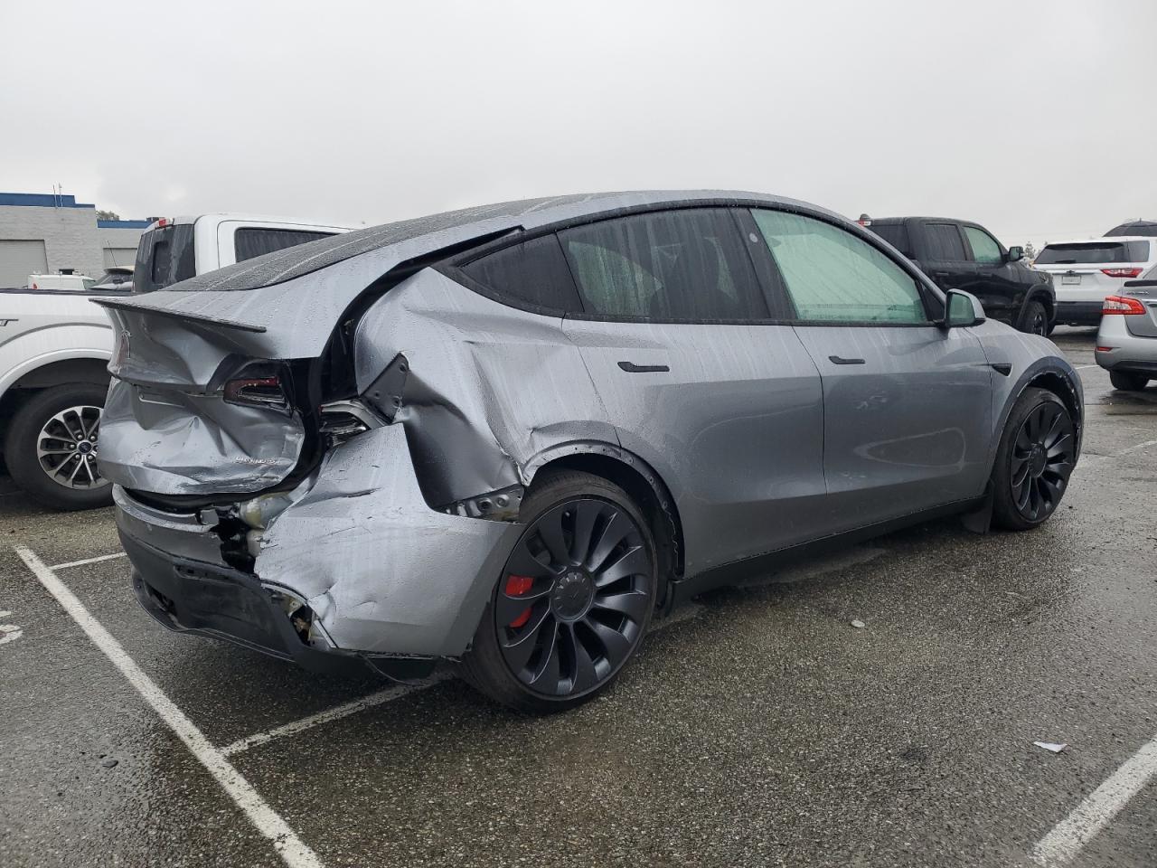2024 TESLA MODEL Y - Фото 3