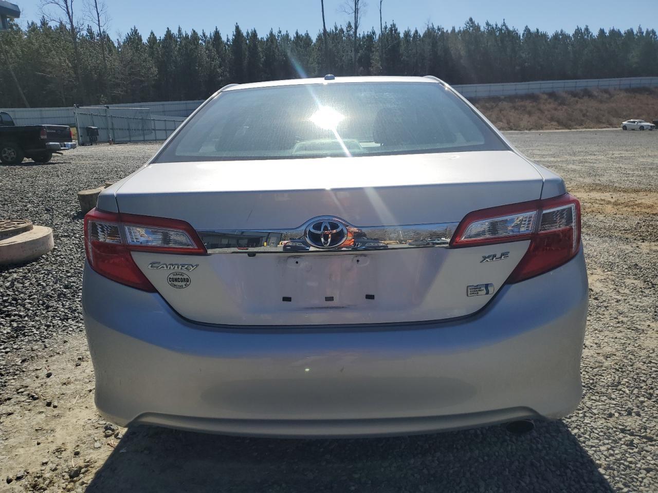 2012 TOYOTA CAMRY HYBR - Фото 6