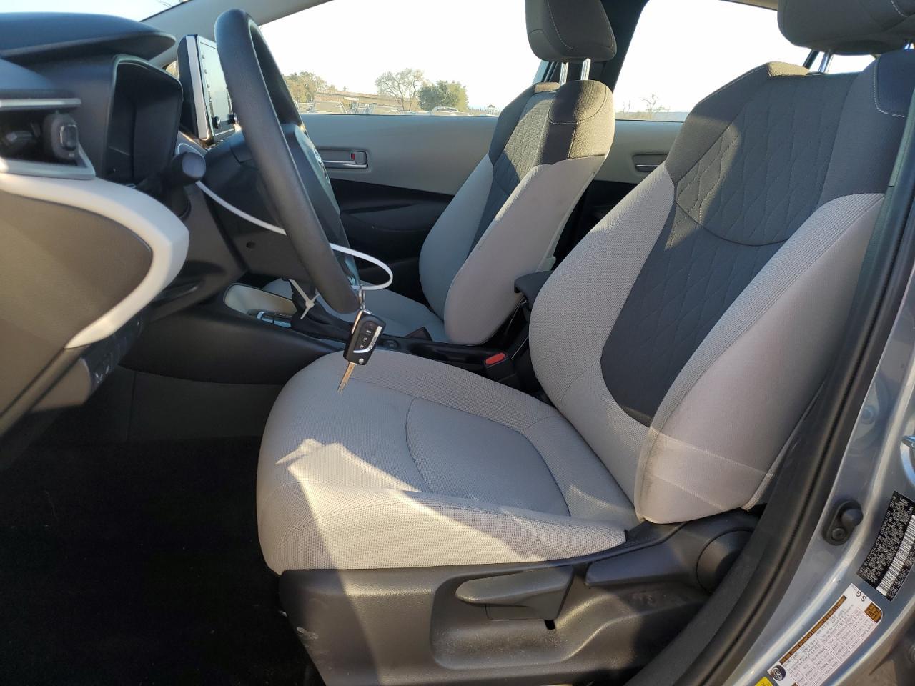 2020 TOYOTA COROLLA LE - Image 7