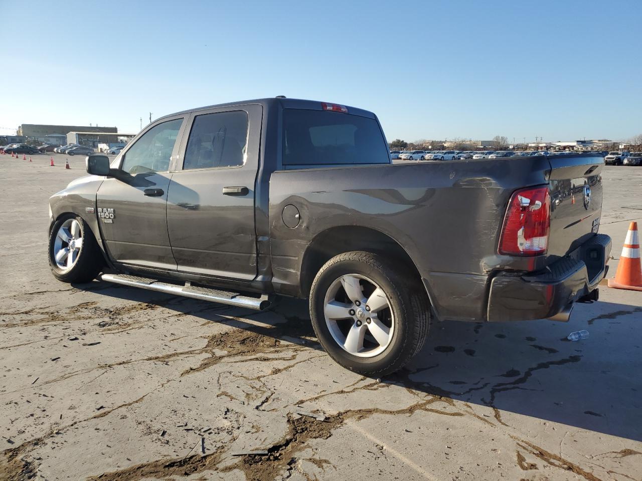 2015 RAM 1500 ST - Image 2