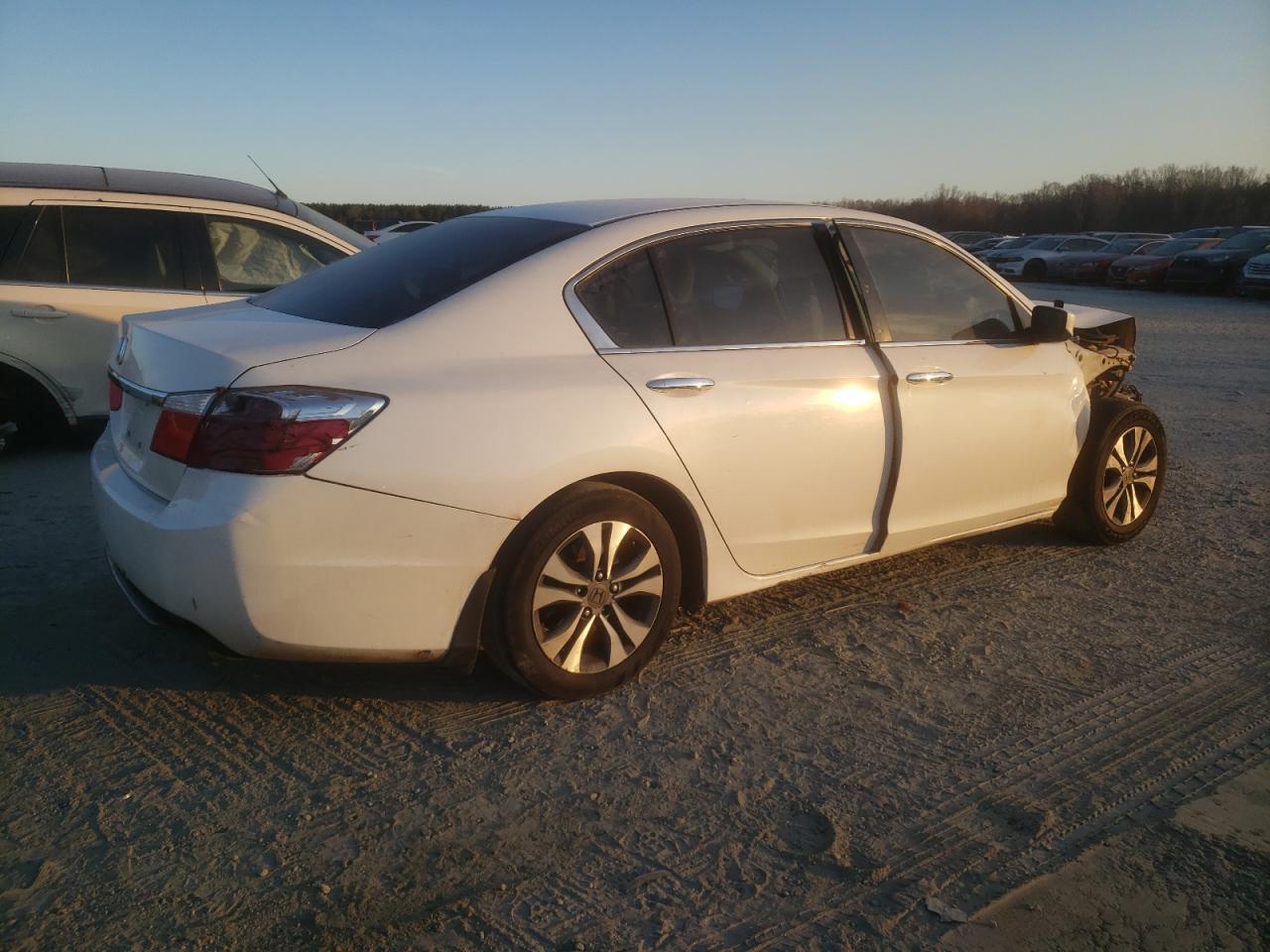 2014 HONDA ACCORD LX - Фото 3