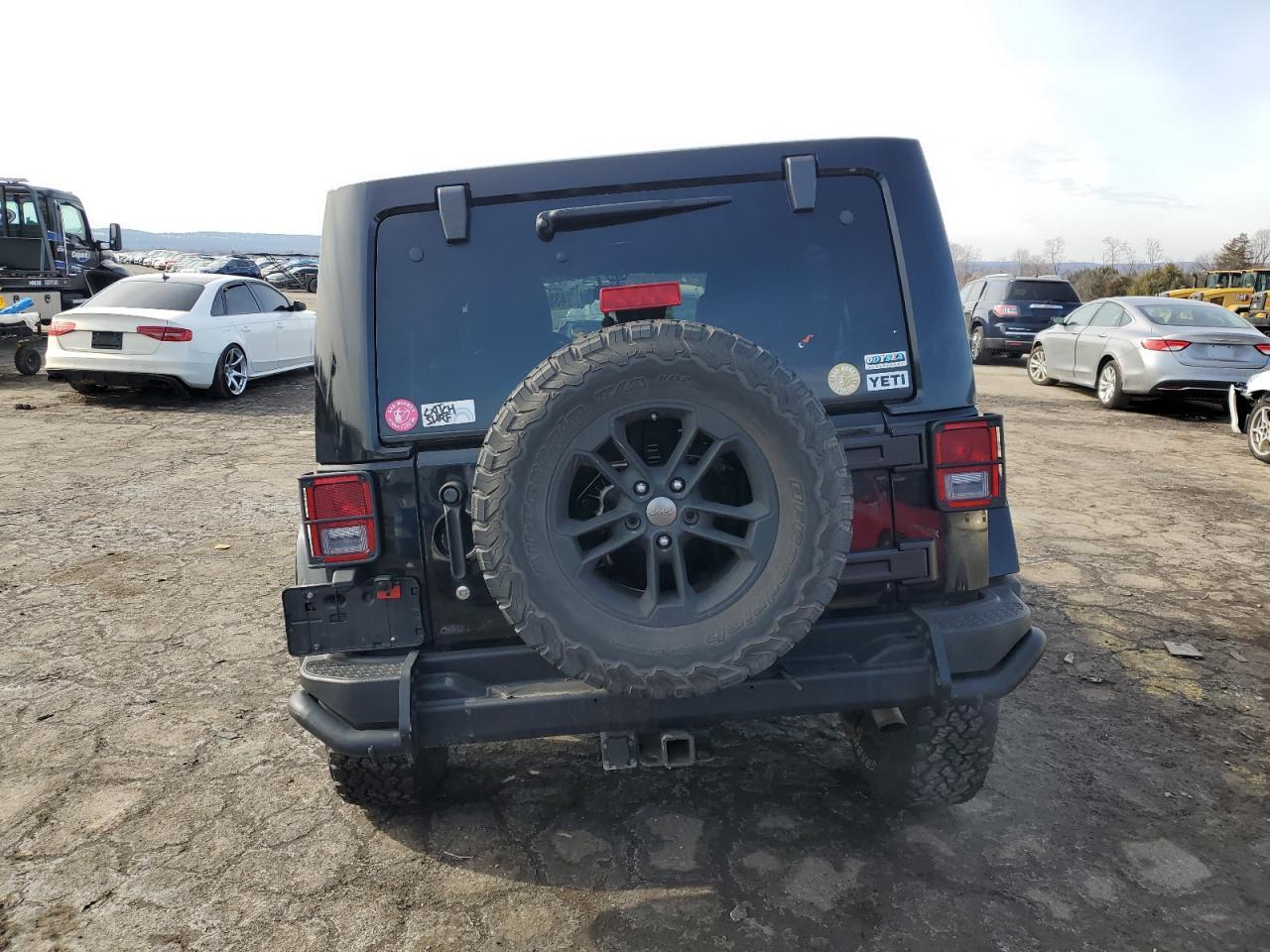 2017 JEEP WRANGLER U - Image 6