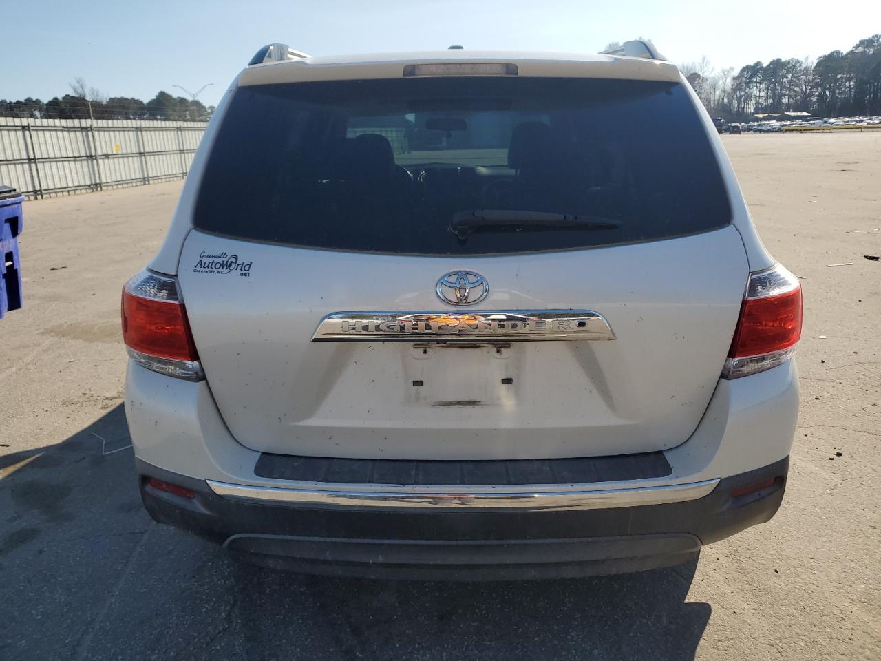 2012 TOYOTA HIGHLANDER - Image 6