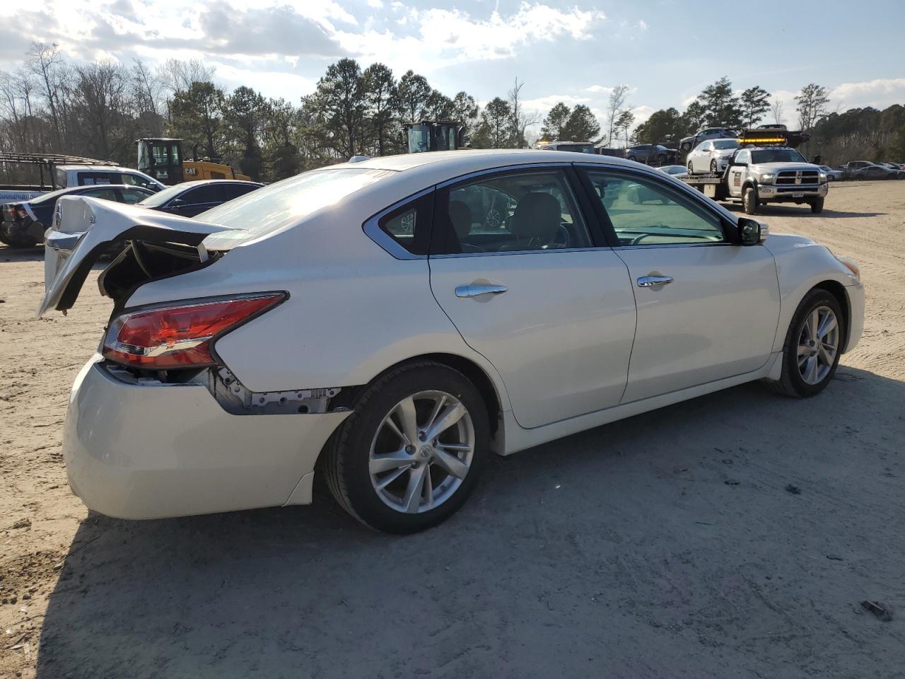2015 NISSAN ALTIMA 2.5 - Фото 3