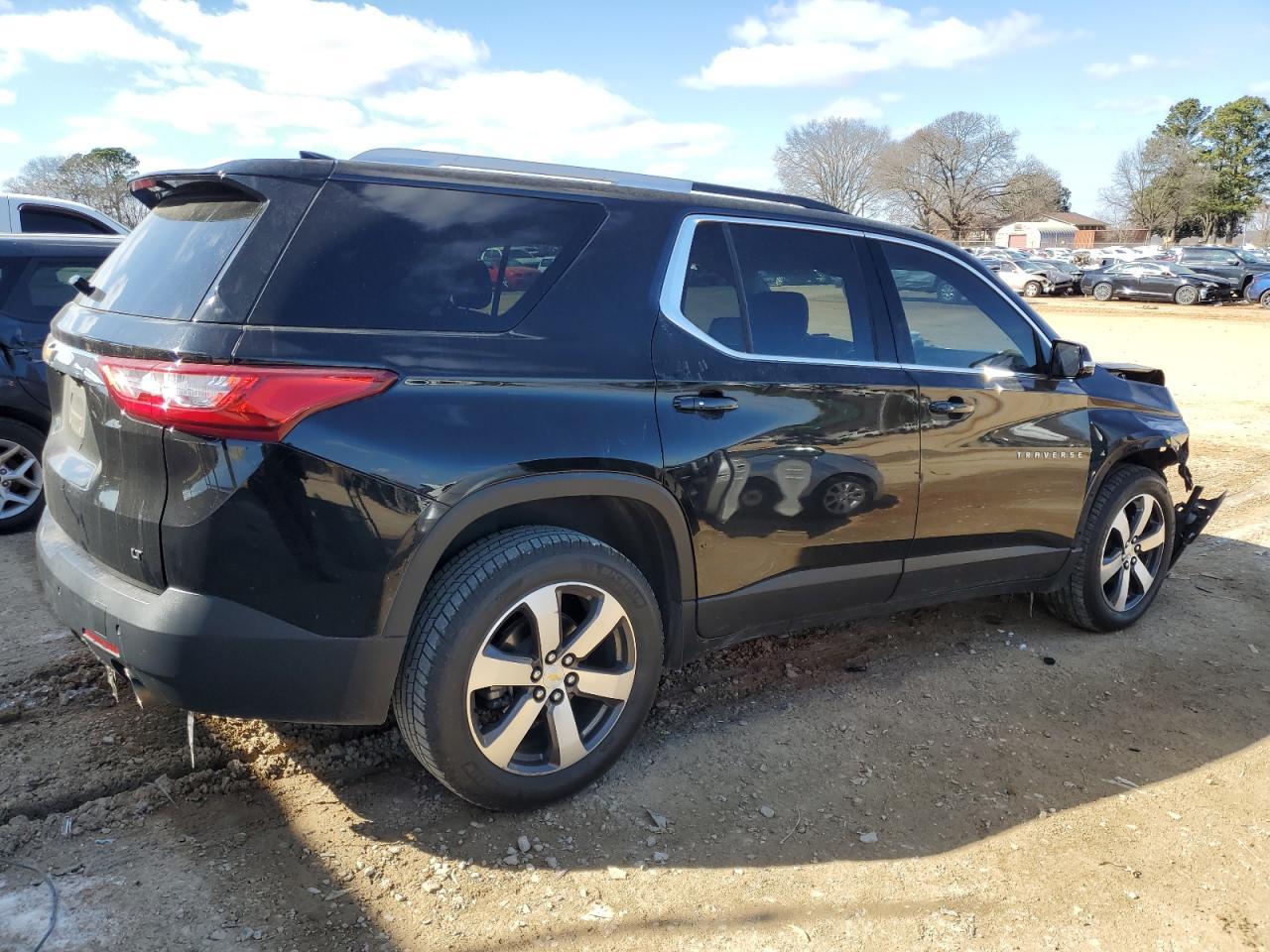 2018 CHEVROLET TRAVERSE L - Image 3