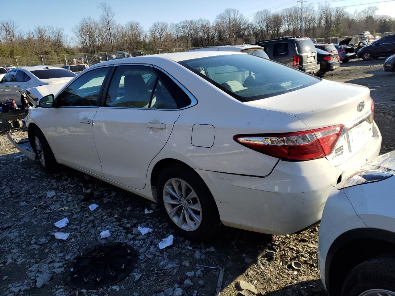 2016 TOYOTA CAMRY LE - Image 2