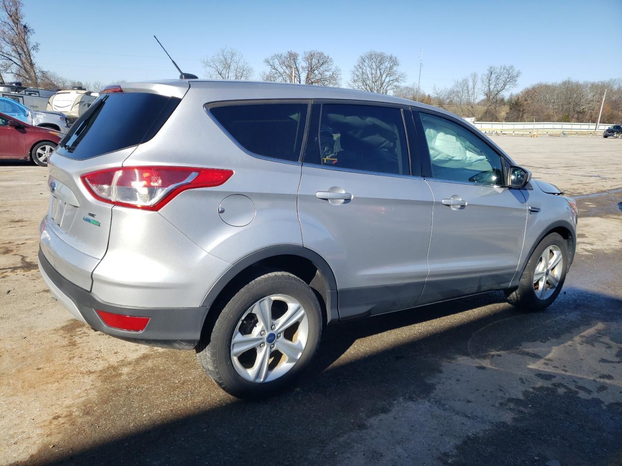 2015 FORD ESCAPE SE - Image 3
