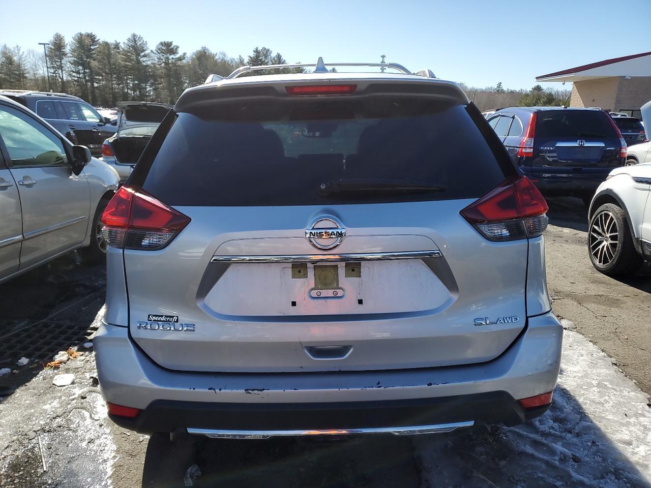 2018 NISSAN ROGUE S - Image 6