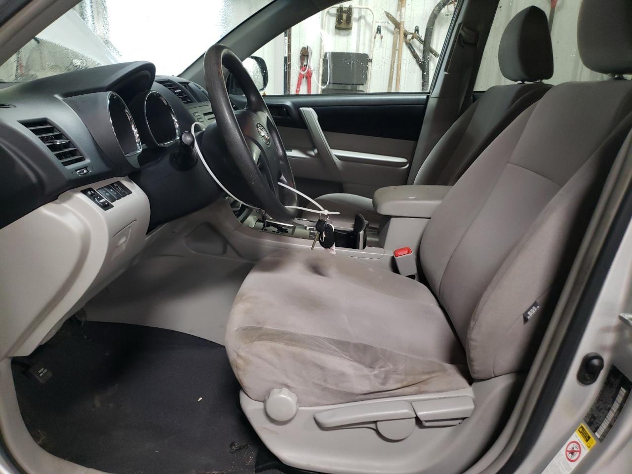 2012 TOYOTA HIGHLANDER - Image 7