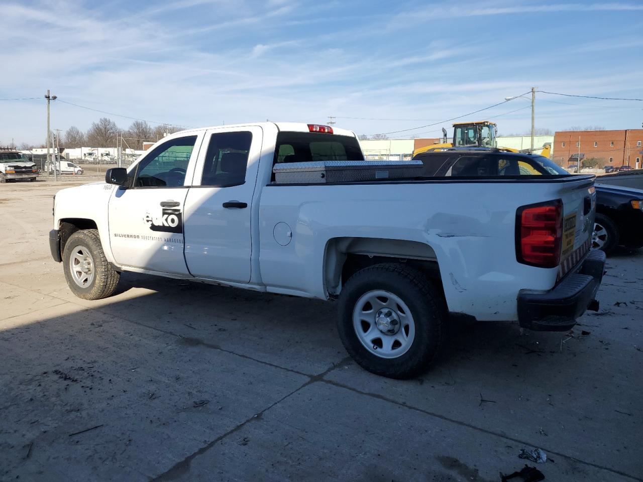 2015 CHEVROLET SILVERADO - Фото 2