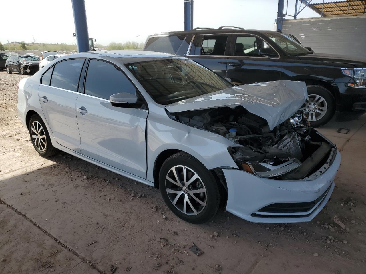 2017 VOLKSWAGEN JETTA SE - Image 4