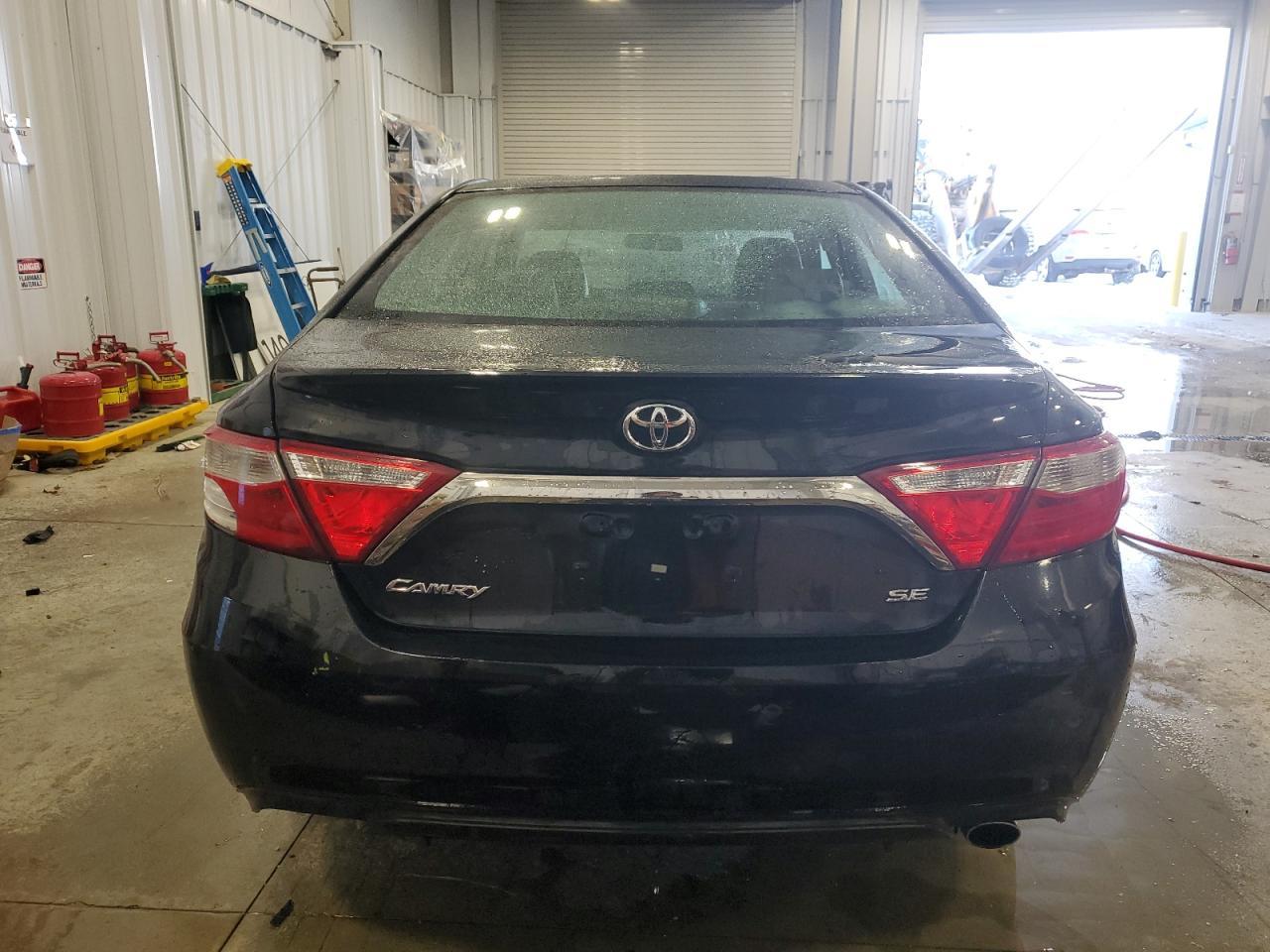2017 TOYOTA CAMRY LE - Image 6