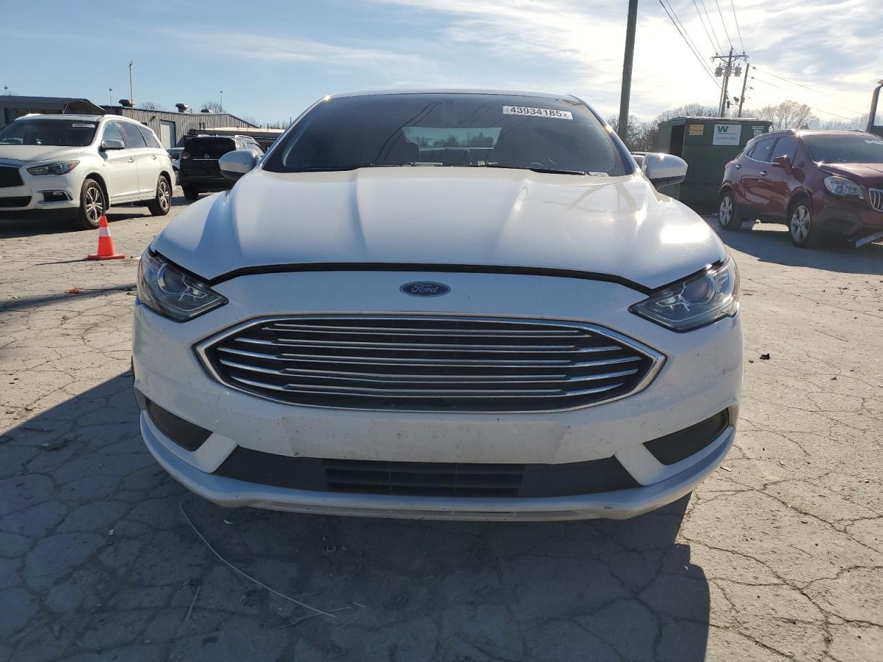 2017 FORD FUSION SE - Фото 5