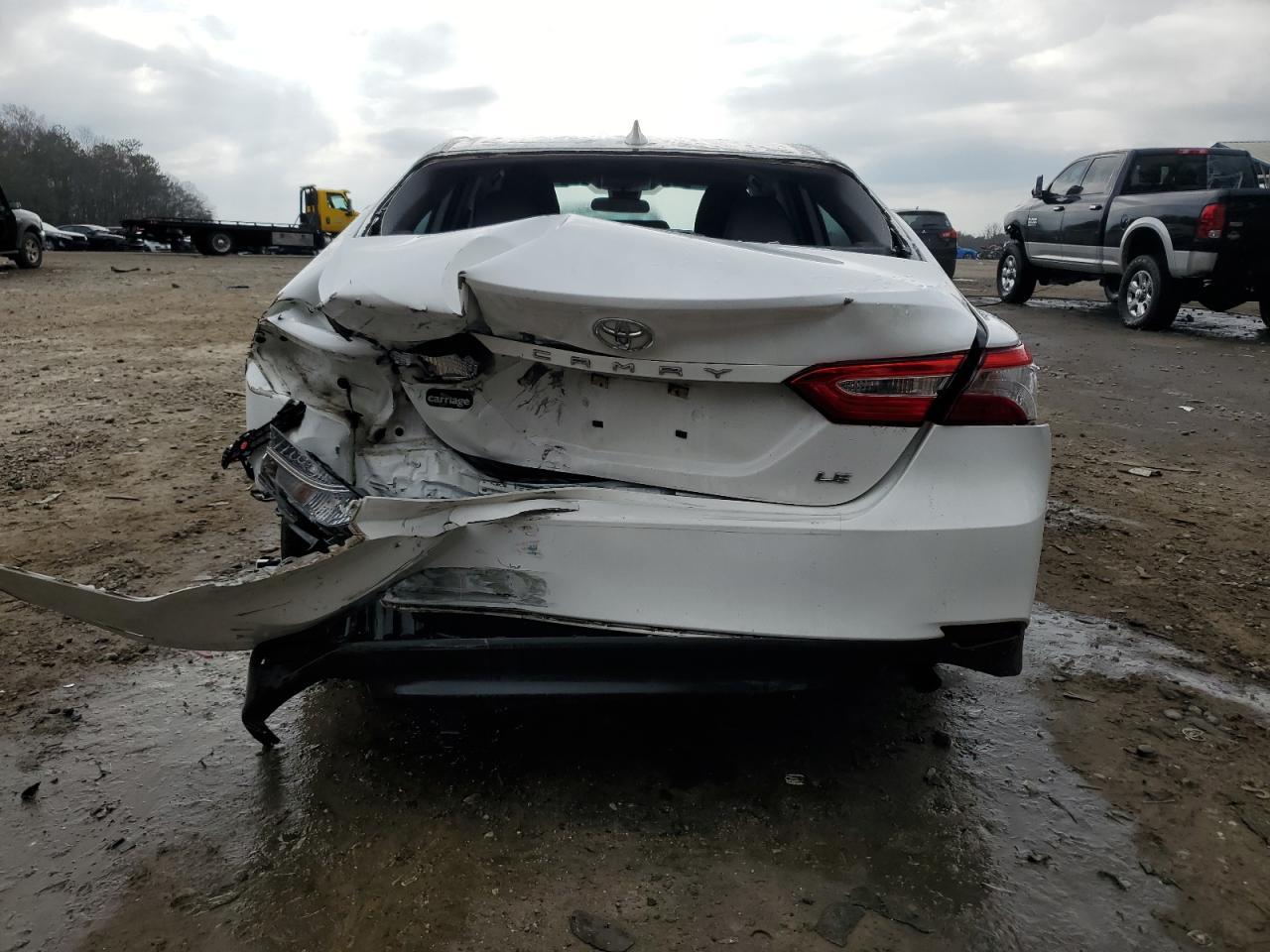 2020 TOYOTA CAMRY LE - Фото 6
