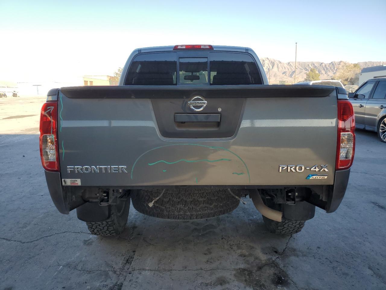 2017 NISSAN FRONTIER S - Фото 6