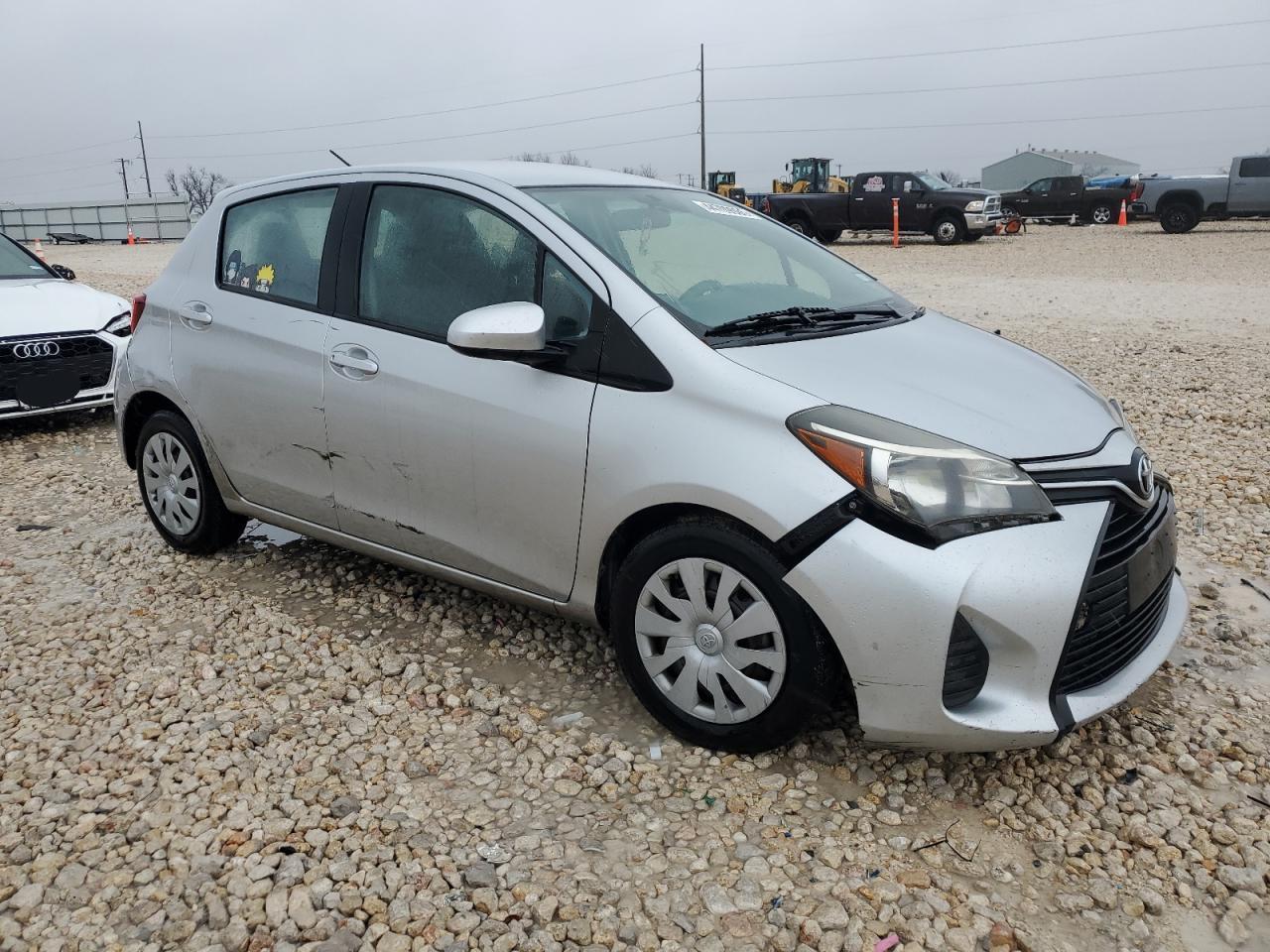 2016 TOYOTA YARIS L - Фото 4