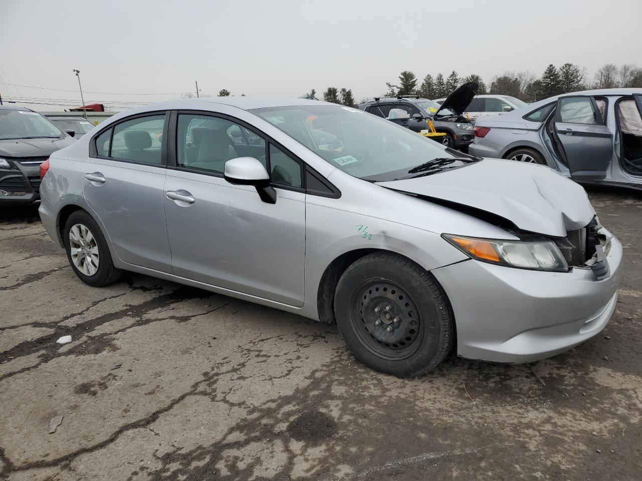 2012 HONDA CIVIC LX - Фото 4