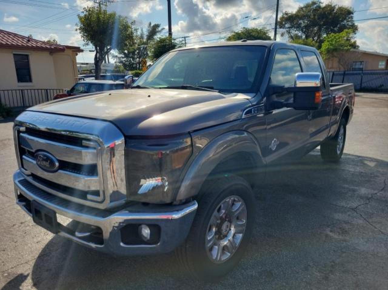 2012 FORD F250 SUPER - Фото 2