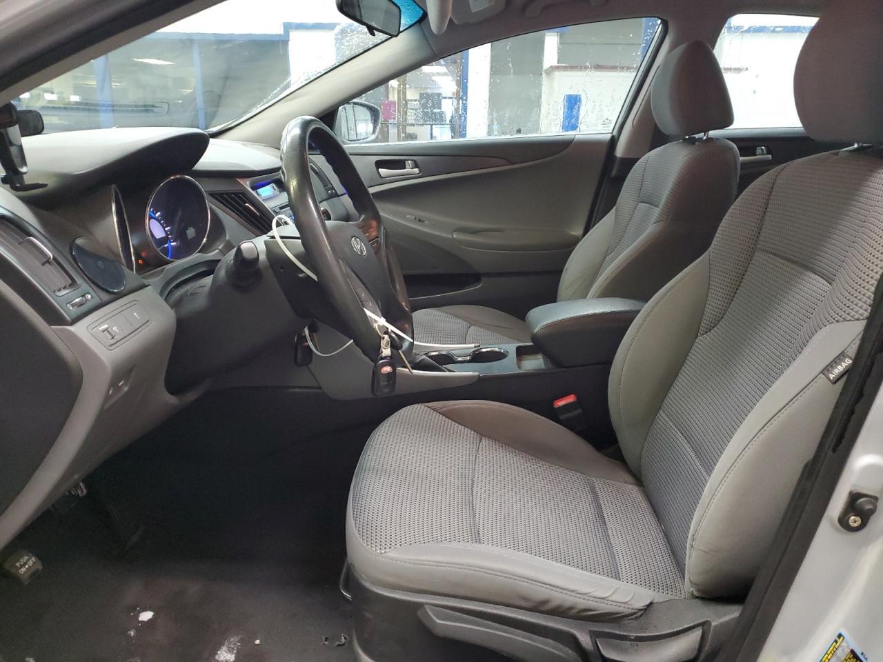 2011 HYUNDAI SONATA GLS - Фото 7