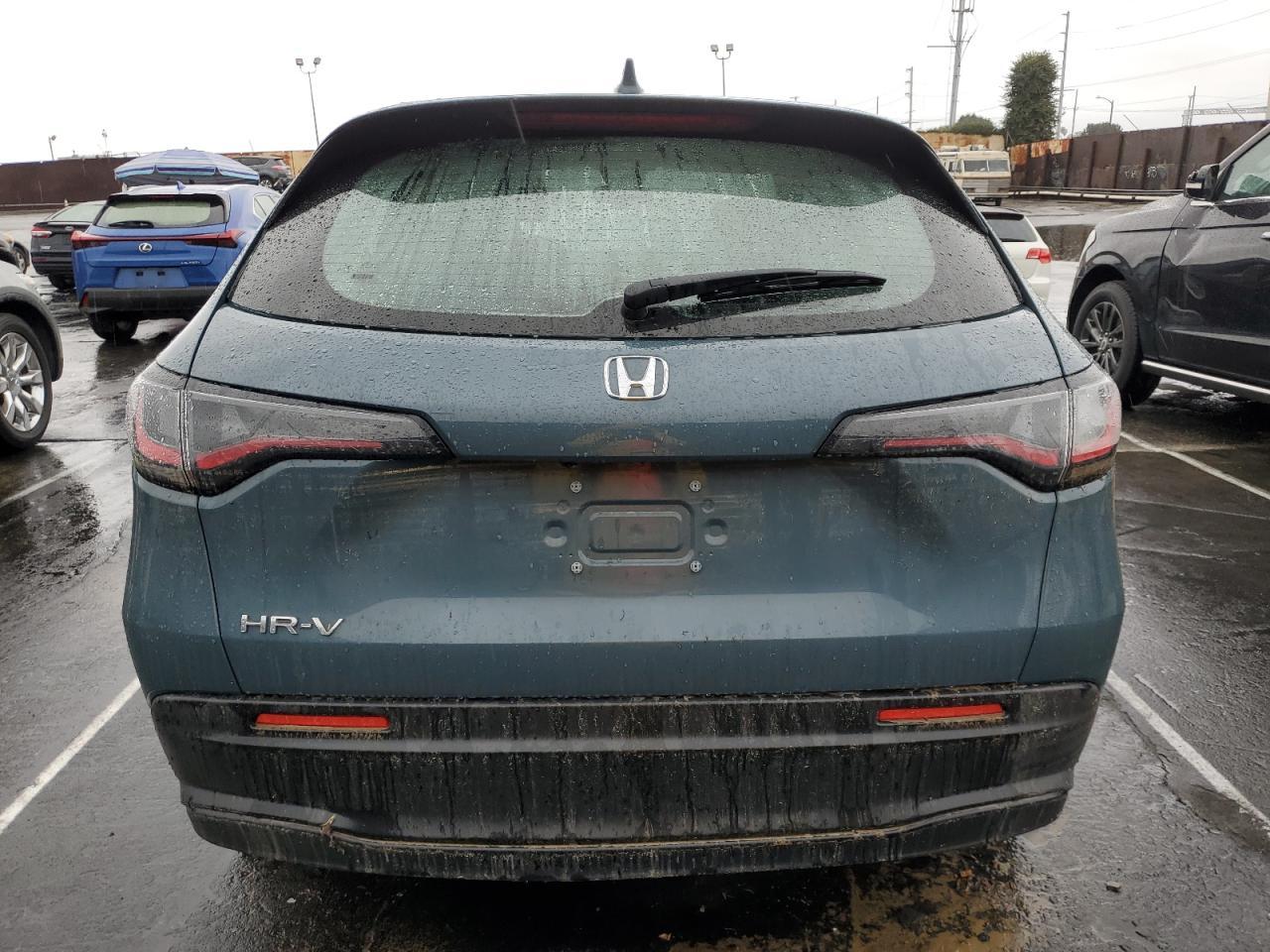 2025 HONDA HR-V LX - Image 6