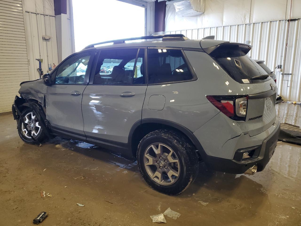 2023 HONDA PASSPORT T - Image 2