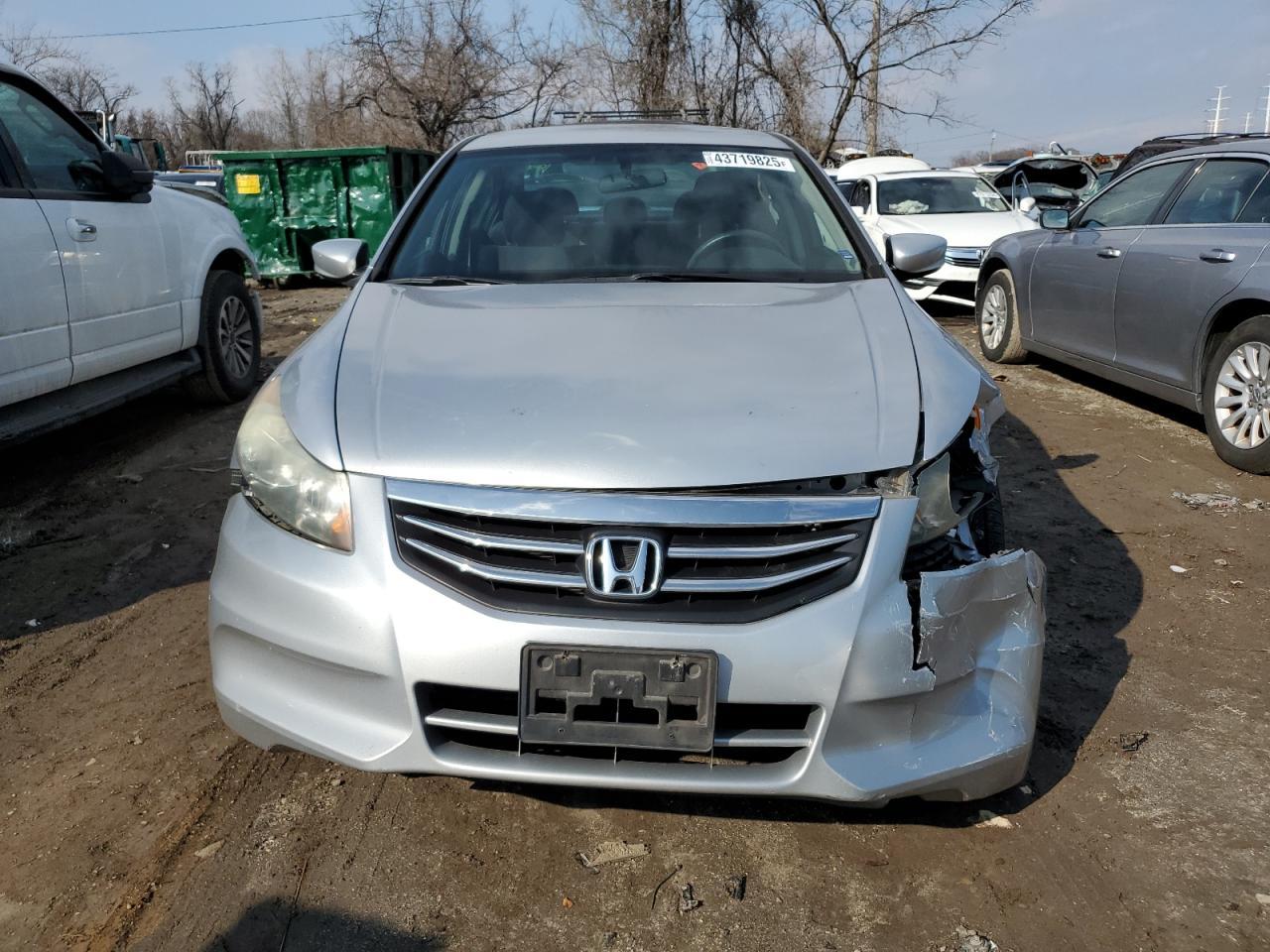 2011 HONDA ACCORD LXP - Image 5