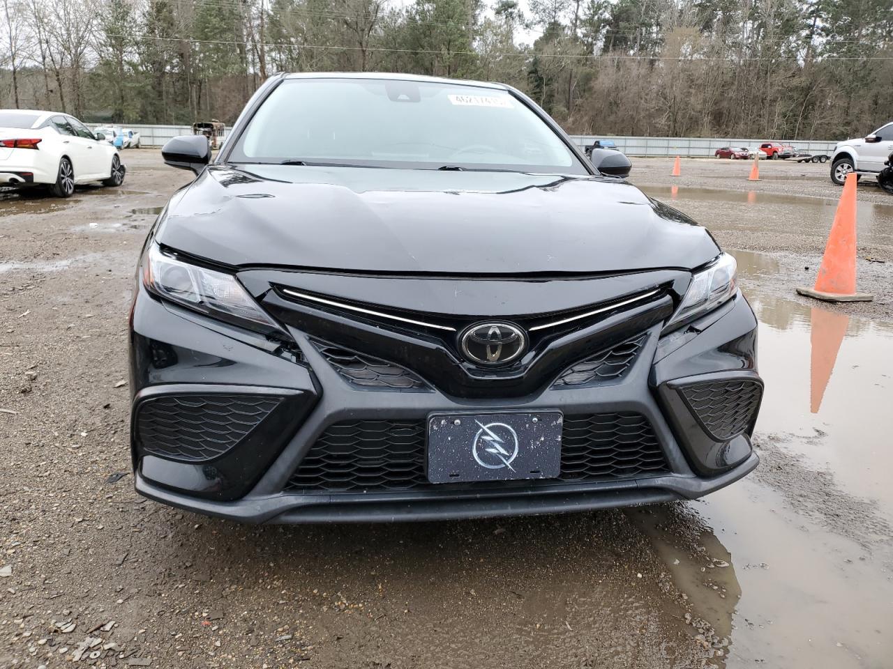 2021 TOYOTA CAMRY SE - Image 5