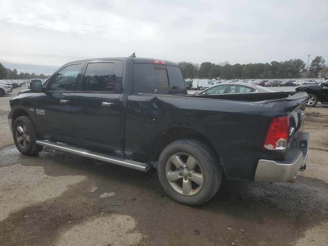 2015 RAM 1500 SLT - Image 2