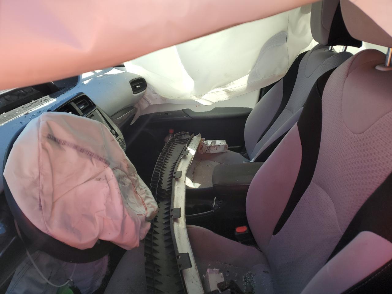 2019 TOYOTA PRIUS - Image 7