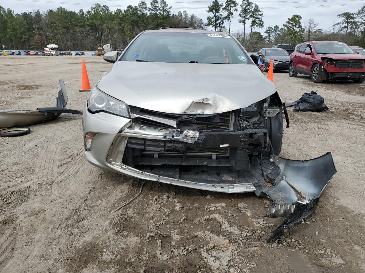 2017 TOYOTA CAMRY LE - Image 5
