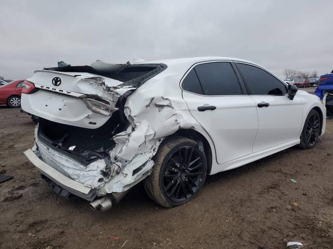 2019 TOYOTA CAMRY L - Image 3