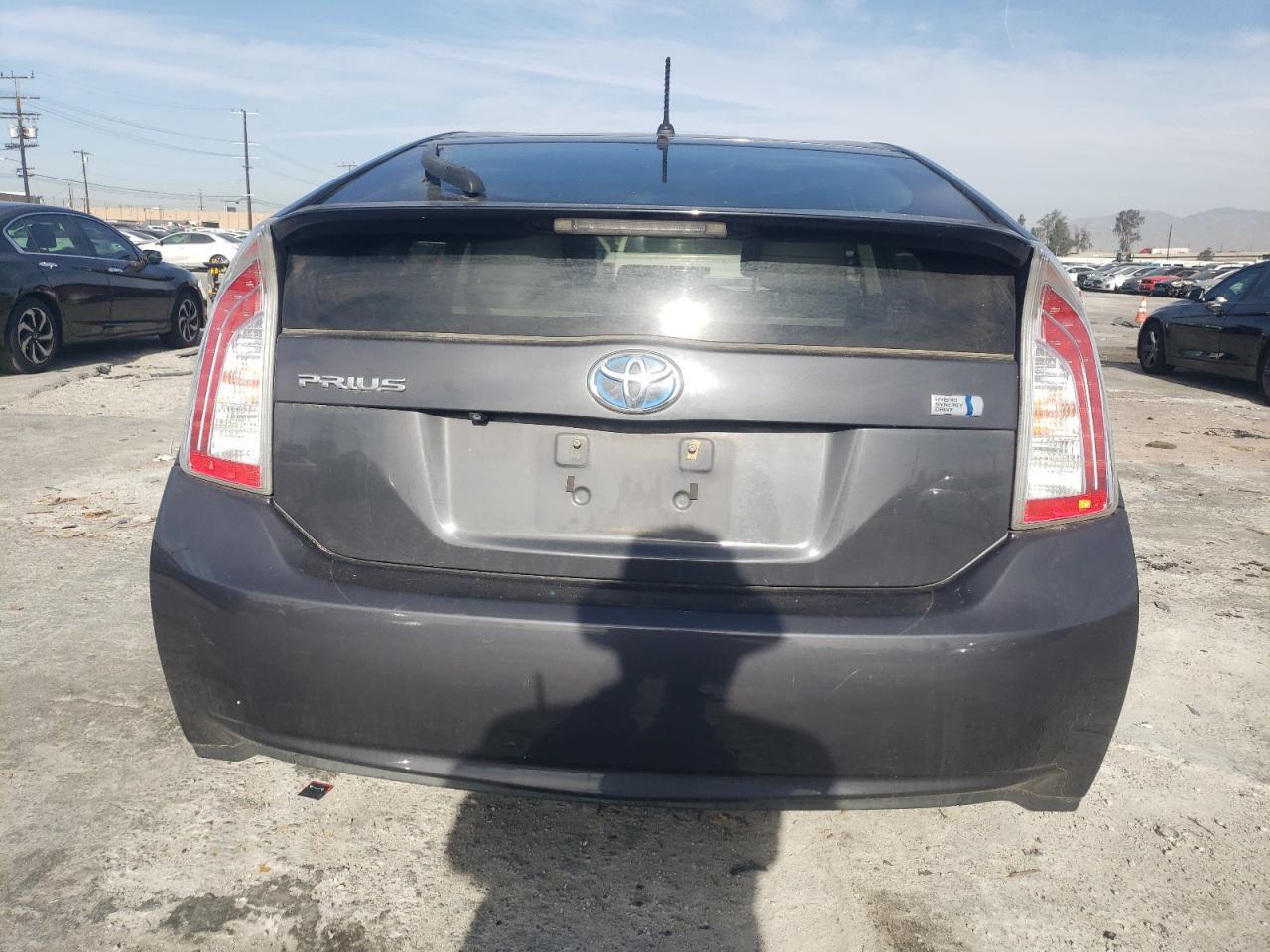 2015 TOYOTA PRIUS - Image 6
