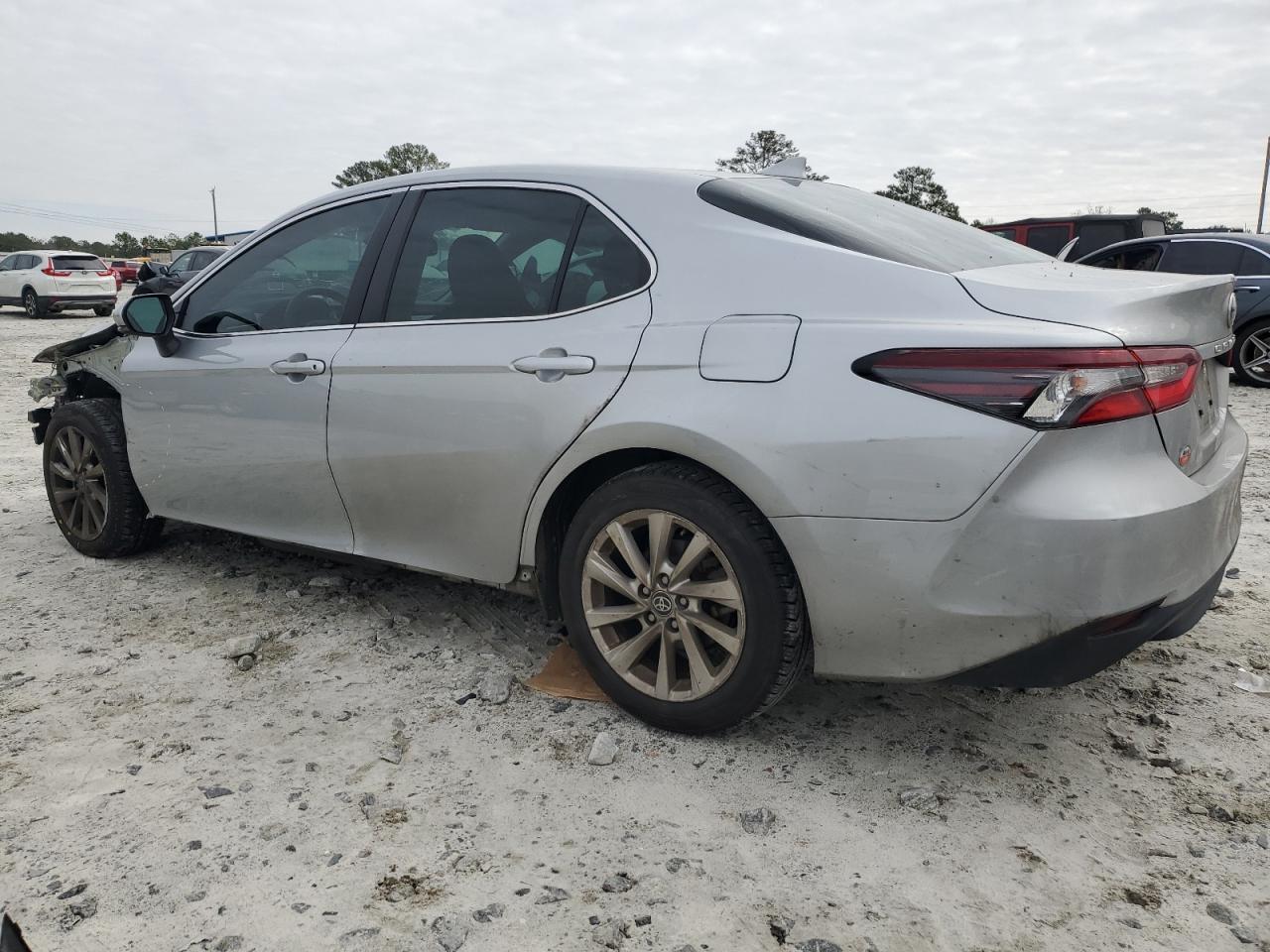 2023 TOYOTA CAMRY LE - Фото 2