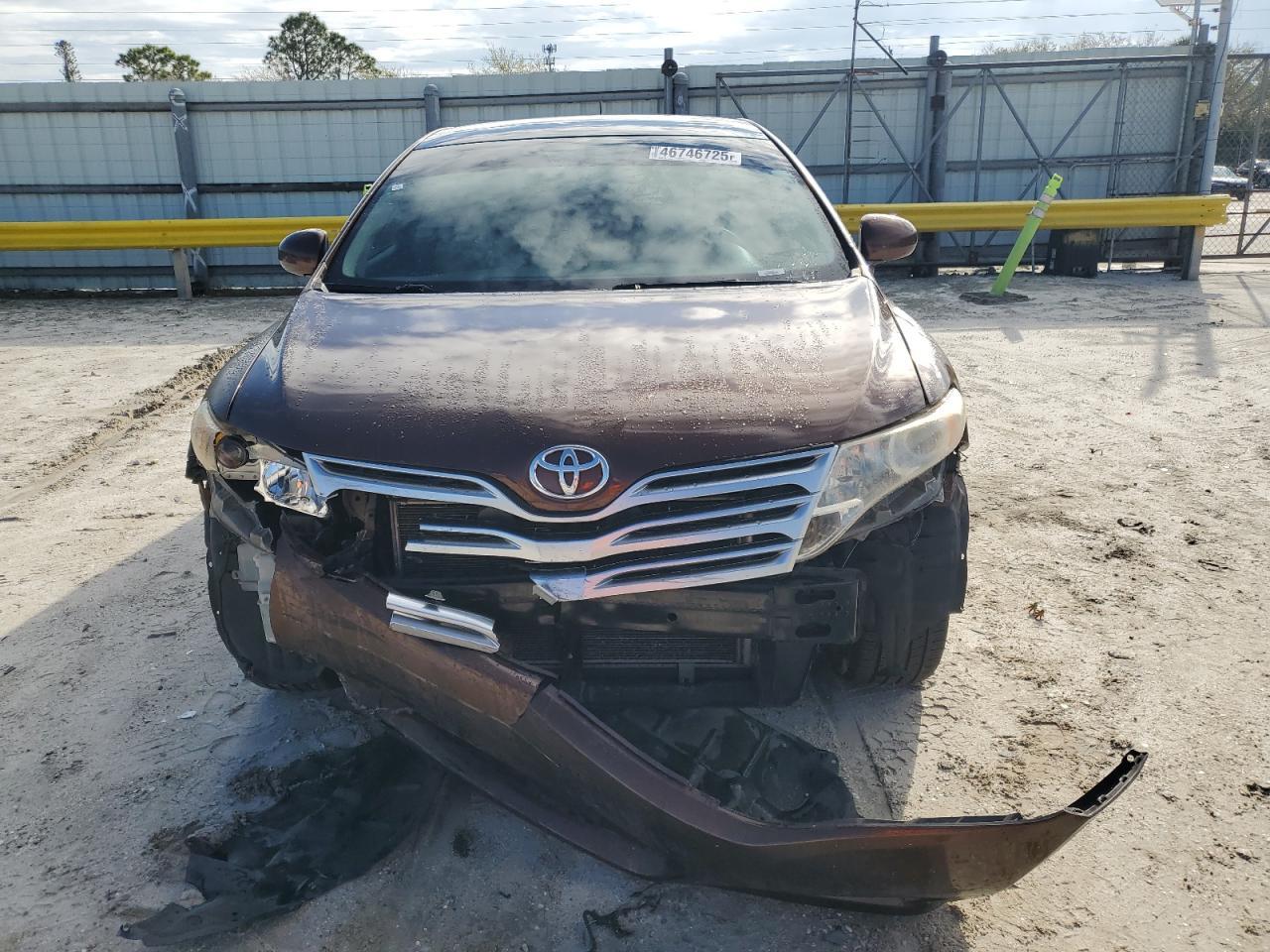 2011 TOYOTA VENZA - Фото 5