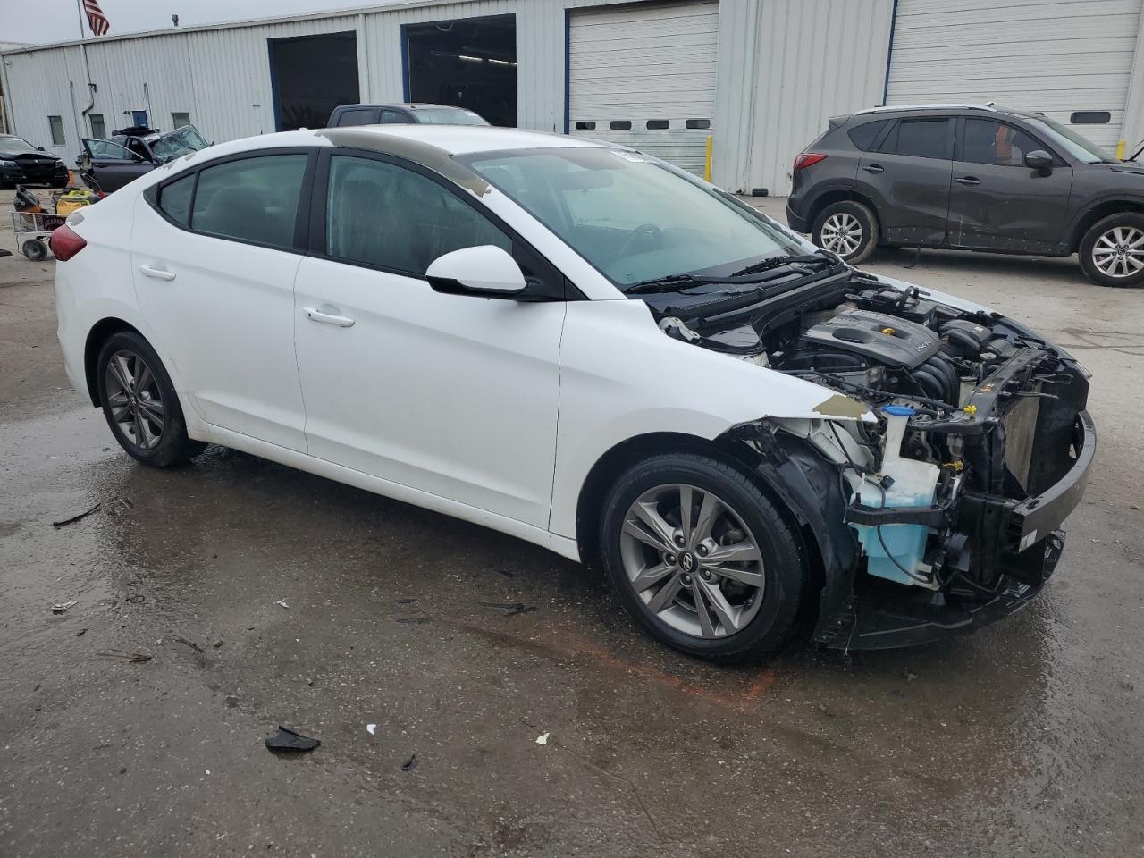 2017 HYUNDAI ELANTRA SE - Image 4