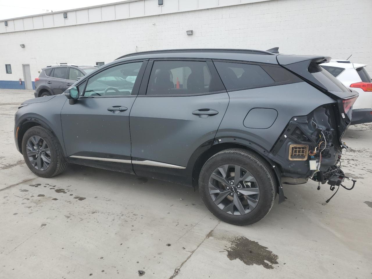 2023 KIA SPORTAGE S - Image 2