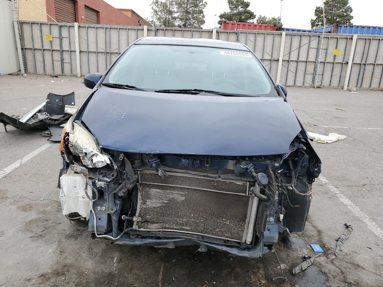 2013 TOYOTA PRIUS - Image 5