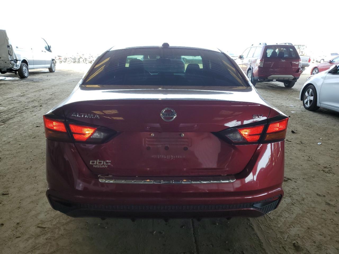 2022 NISSAN ALTIMA SV - Фото 6