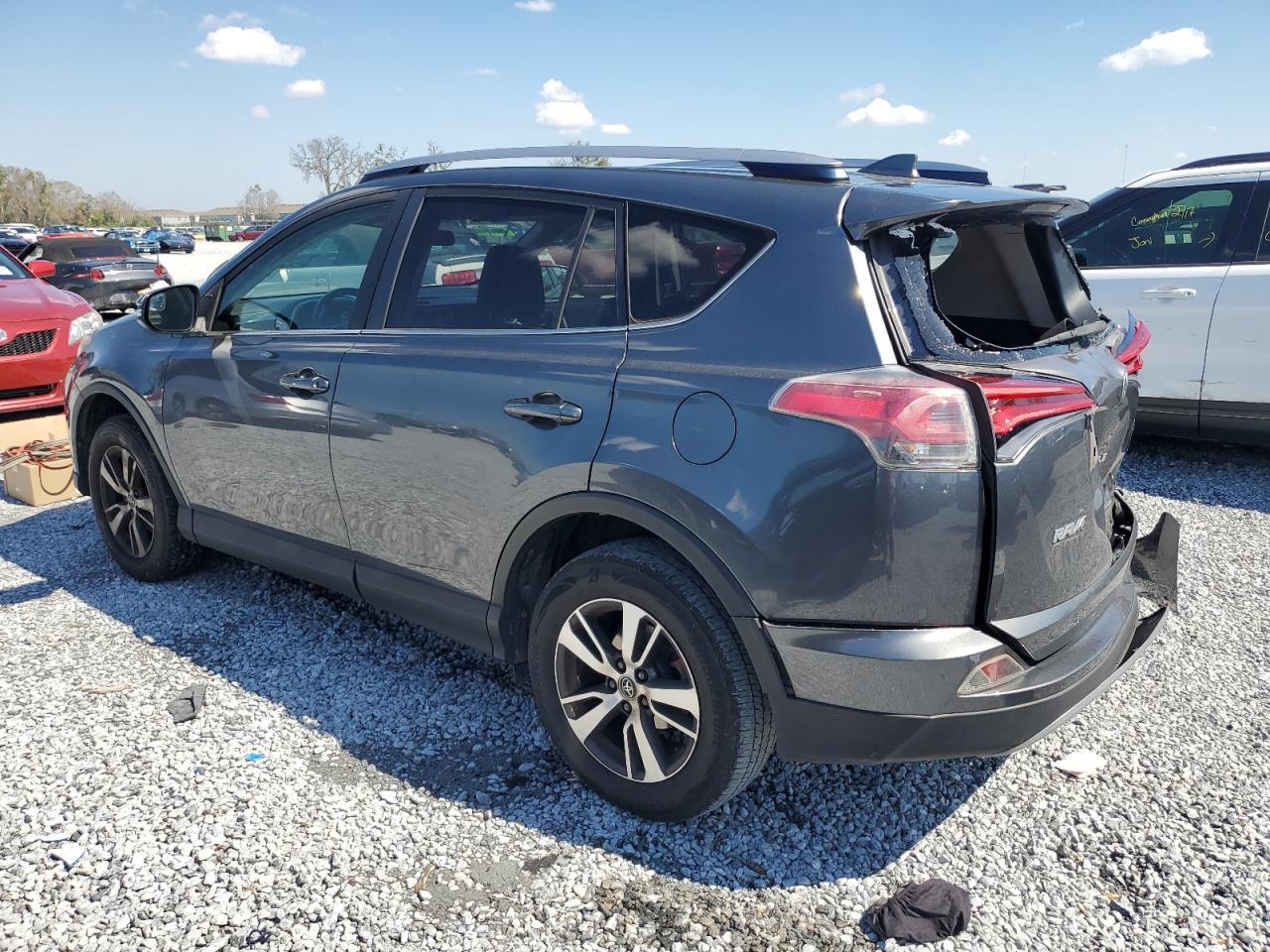 2017 TOYOTA RAV4 XLE - Фото 2