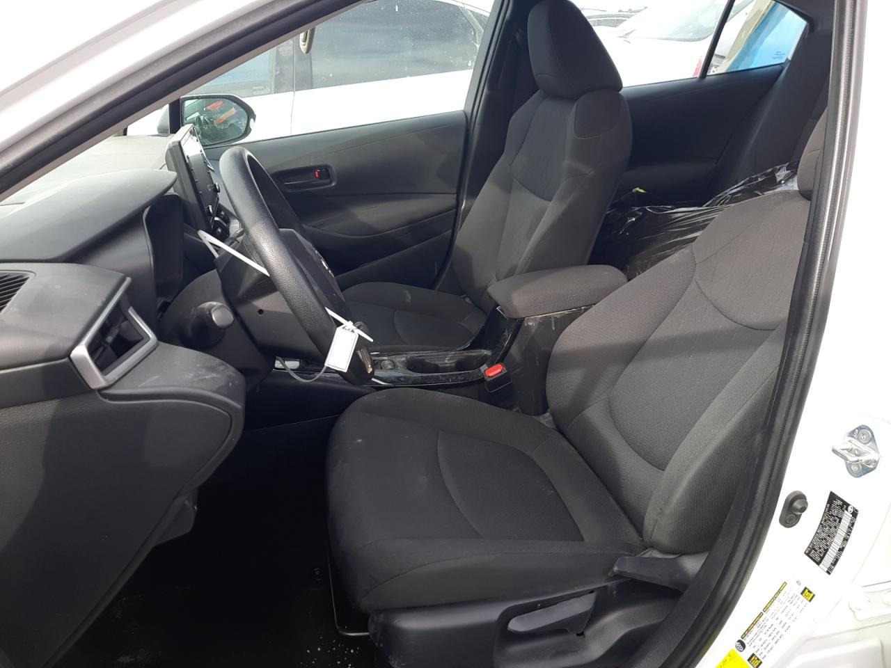 2022 TOYOTA COROLLA LE - Фото 7