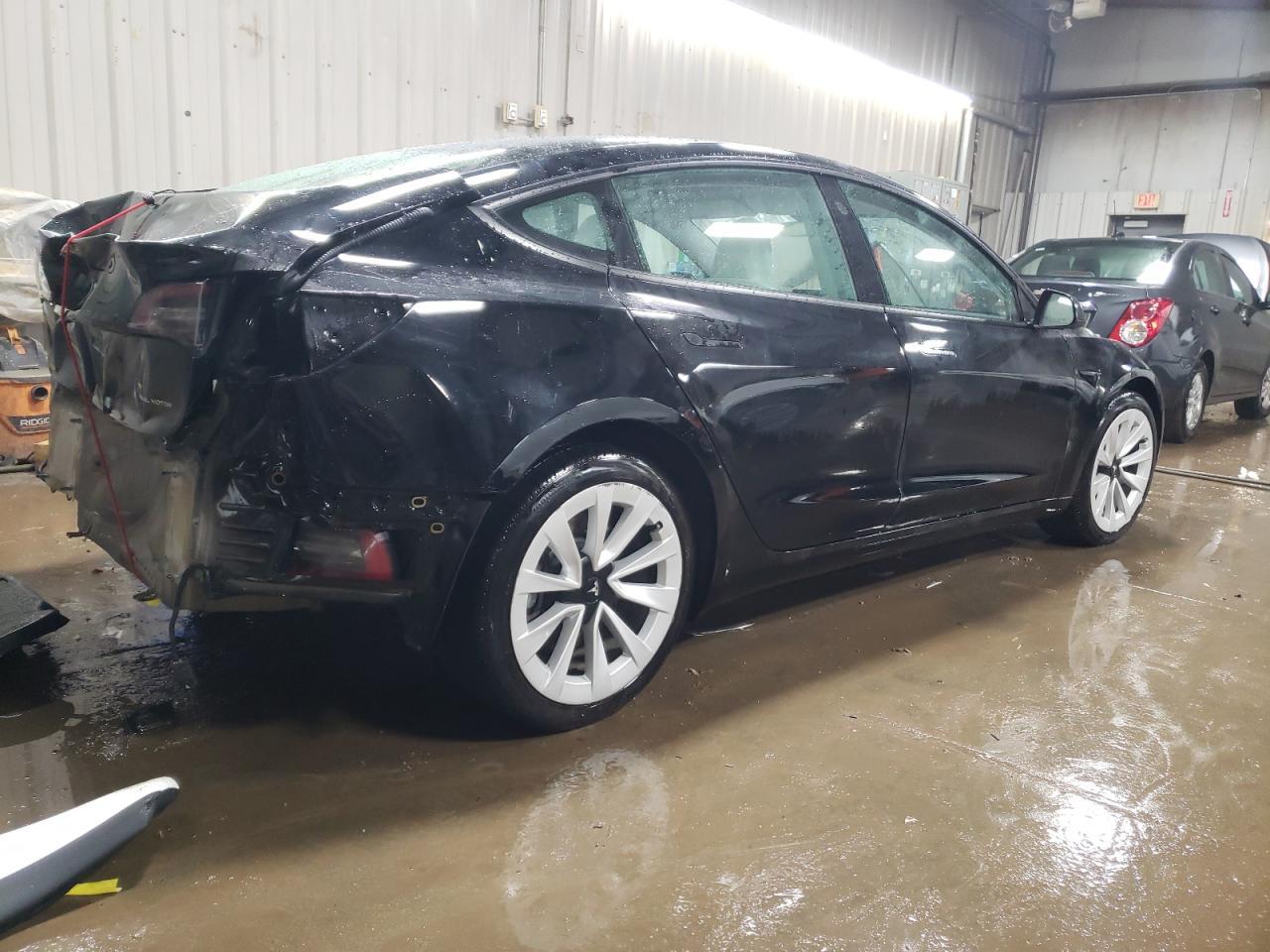 2023 TESLA MODEL 3 - Фото 3