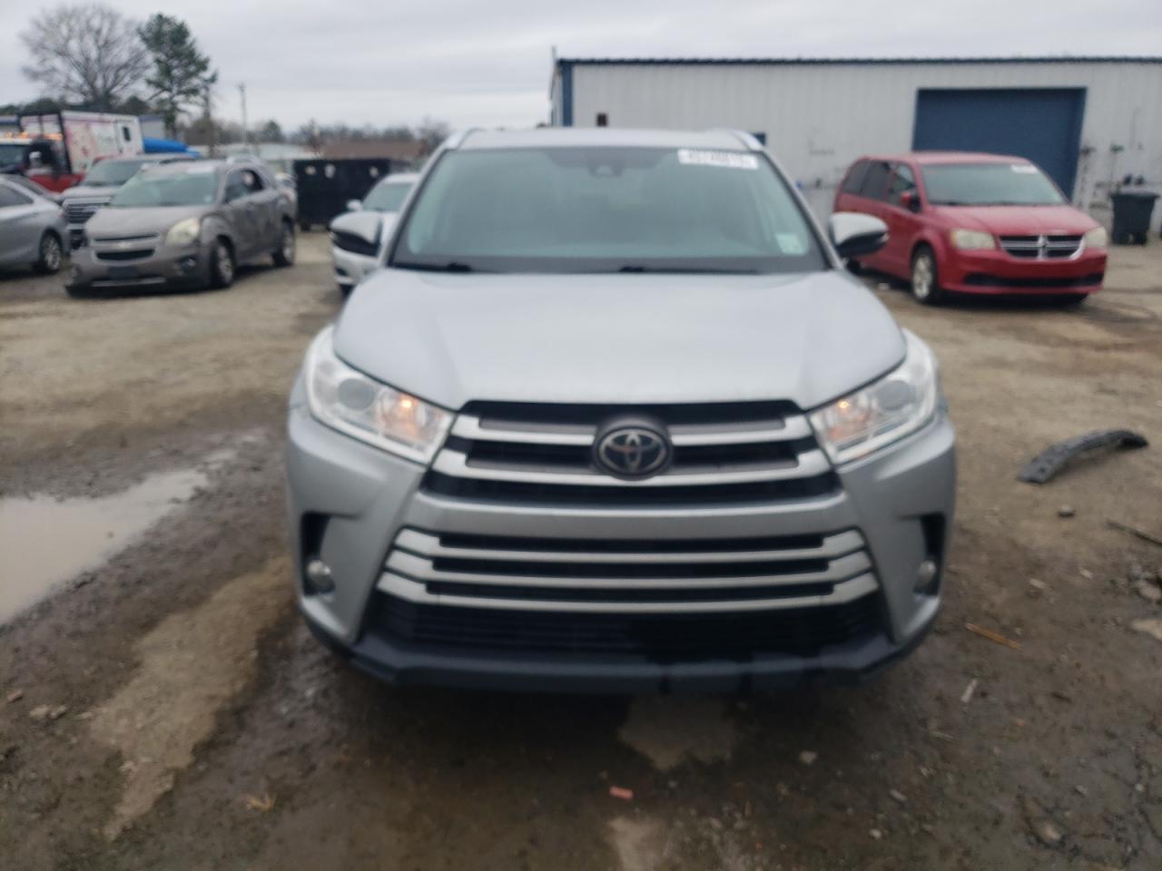 2018 TOYOTA HIGHLANDER - Фото 5