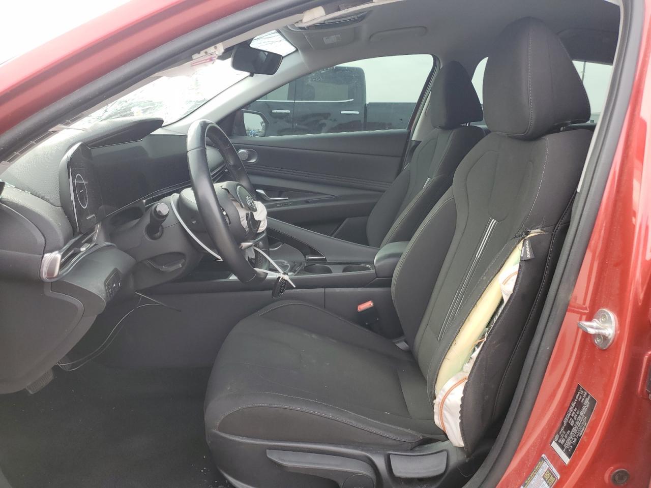 2023 HYUNDAI ELANTRA SE - Image 7