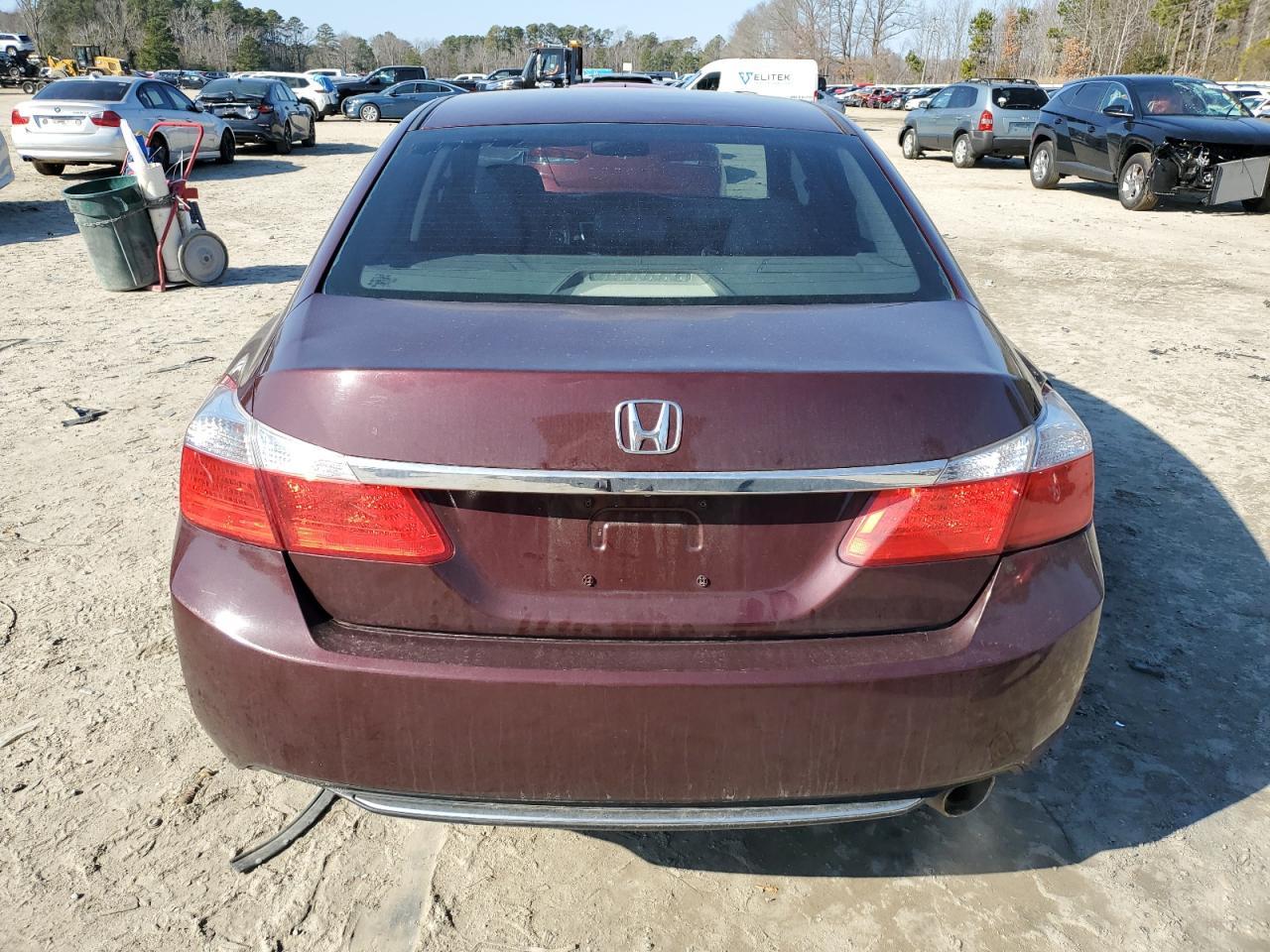 2014 HONDA ACCORD LX - Image 6