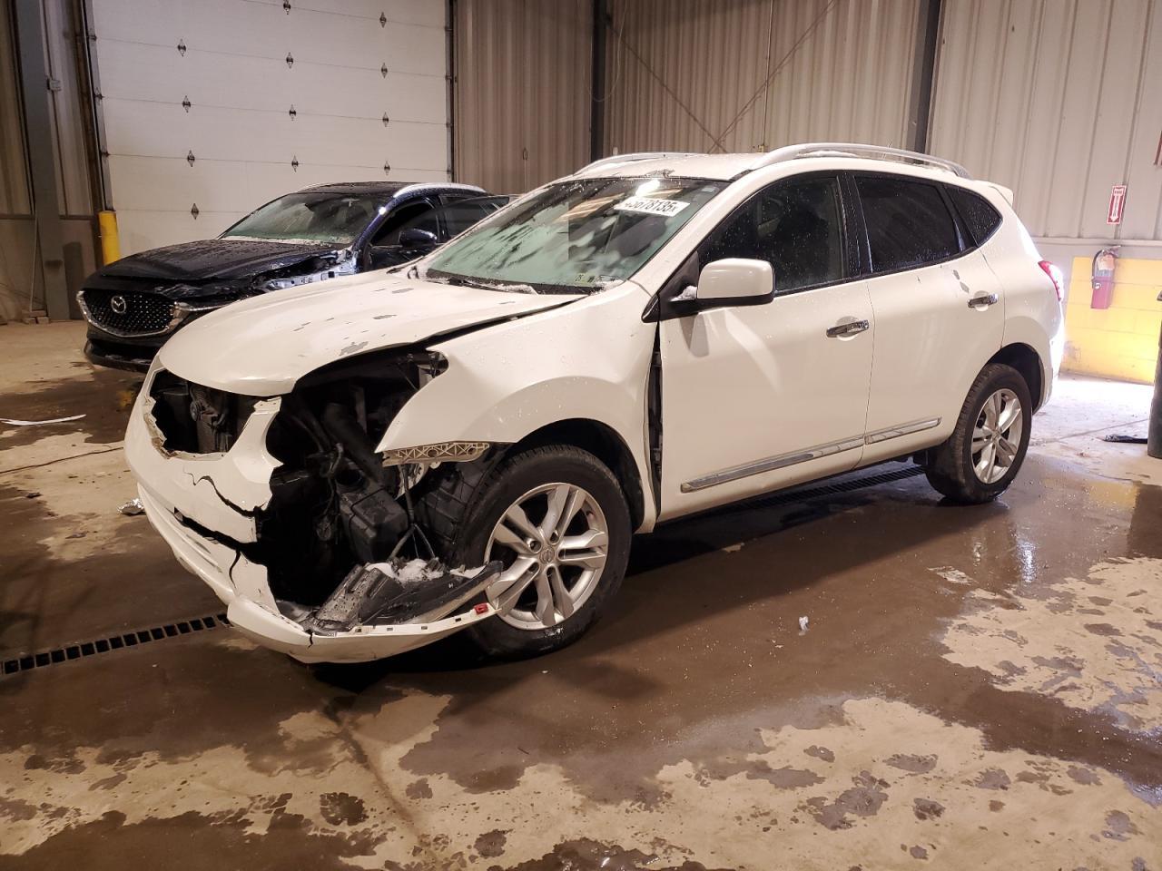 2013 NISSAN ROGUE S